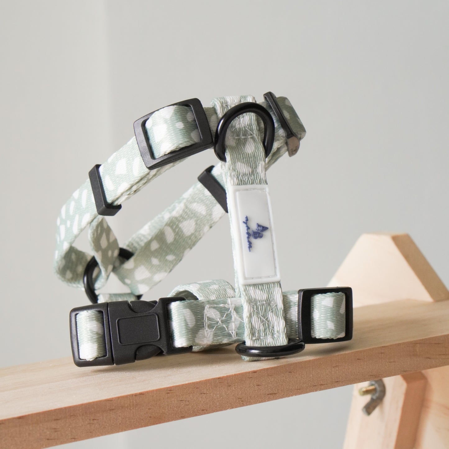 Laurel Dog H-Harness