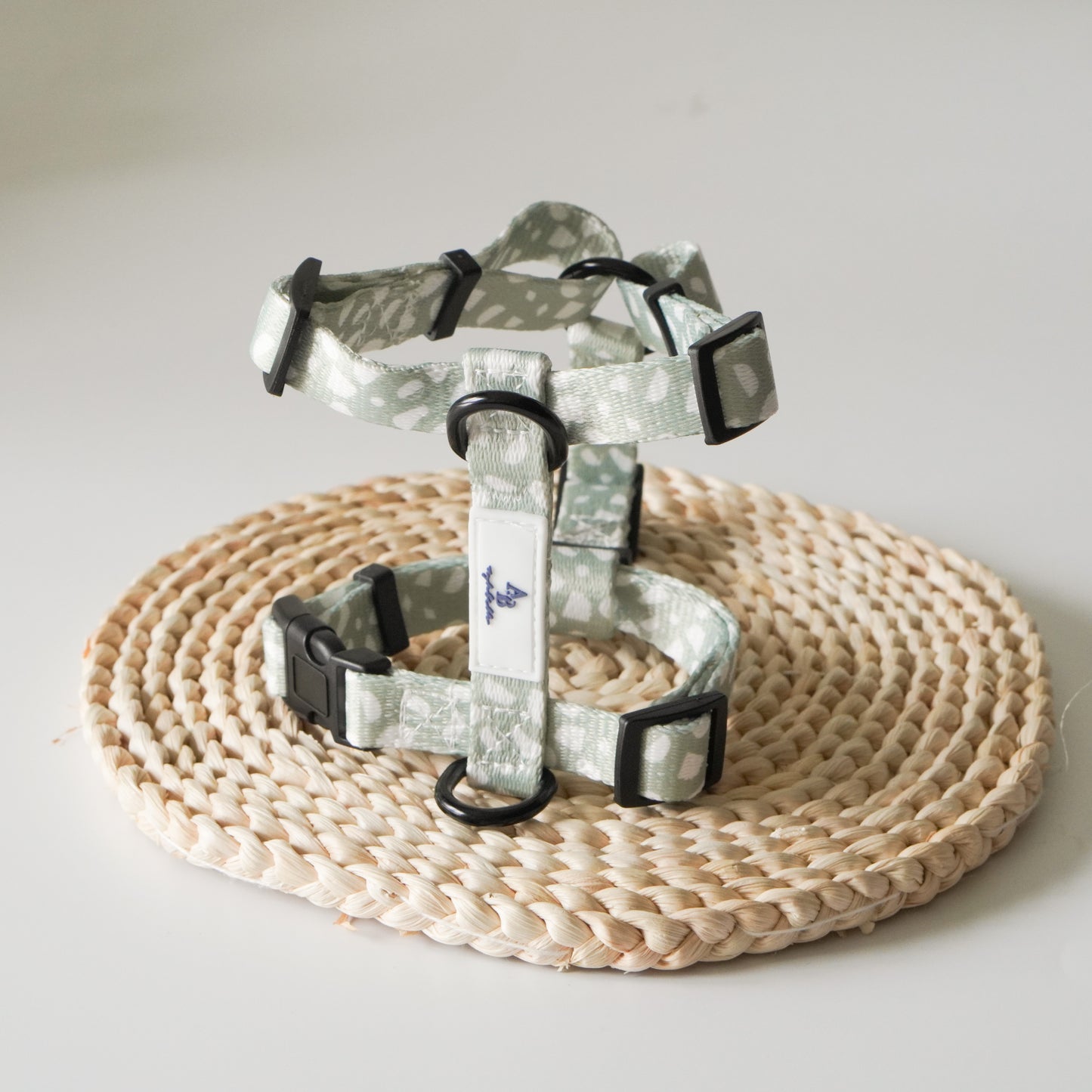Laurel Dog H-Harness